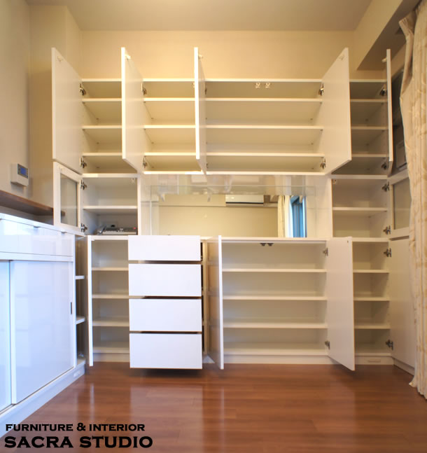 �ǖʎ��[�ƃJ�E���^�[�����[