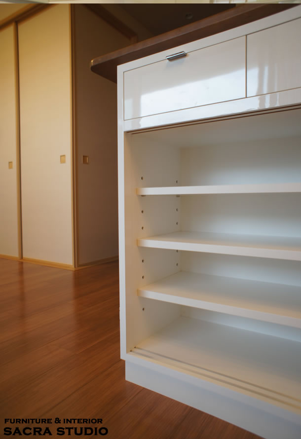 �ǖʎ��[�ƃJ�E���^�[�����[