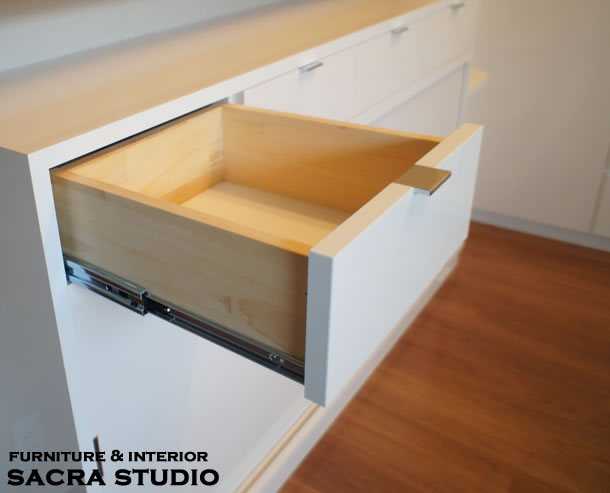 �ǖʎ��[�ƃJ�E���^�[�����[