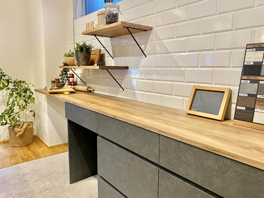 �I�[�_�[�Ƌ�e���r�{�[�h