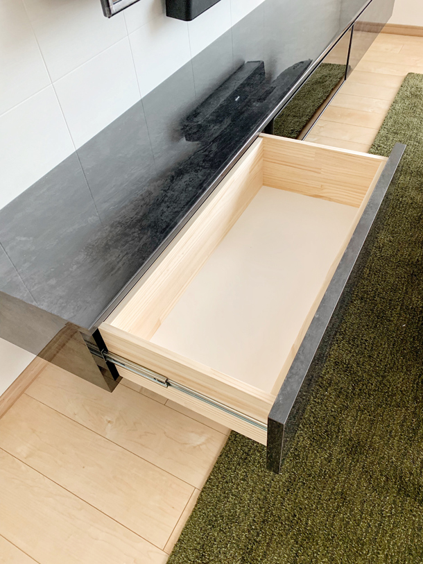 �I�[�_�[�Ƌ�e���r�{�[�h