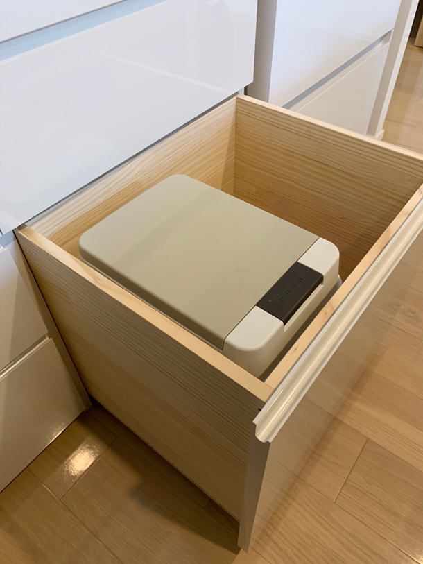 �I�[�_�[�Ƌ�e���r�{�[�h