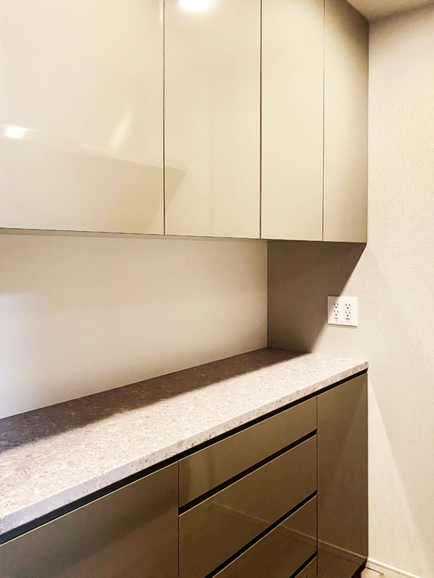 �ǖʎ��[�Ƌ�