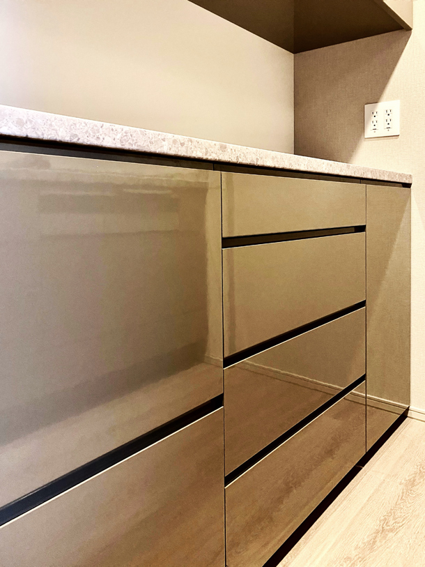 �ǖʎ��[�Ƌ�