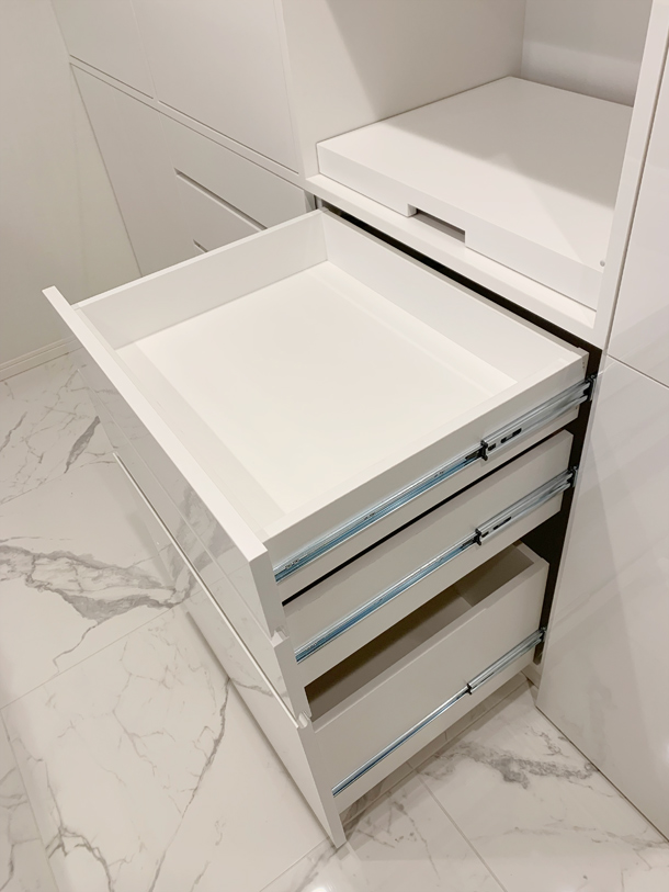 �ǖʎ��[�Ƌ�