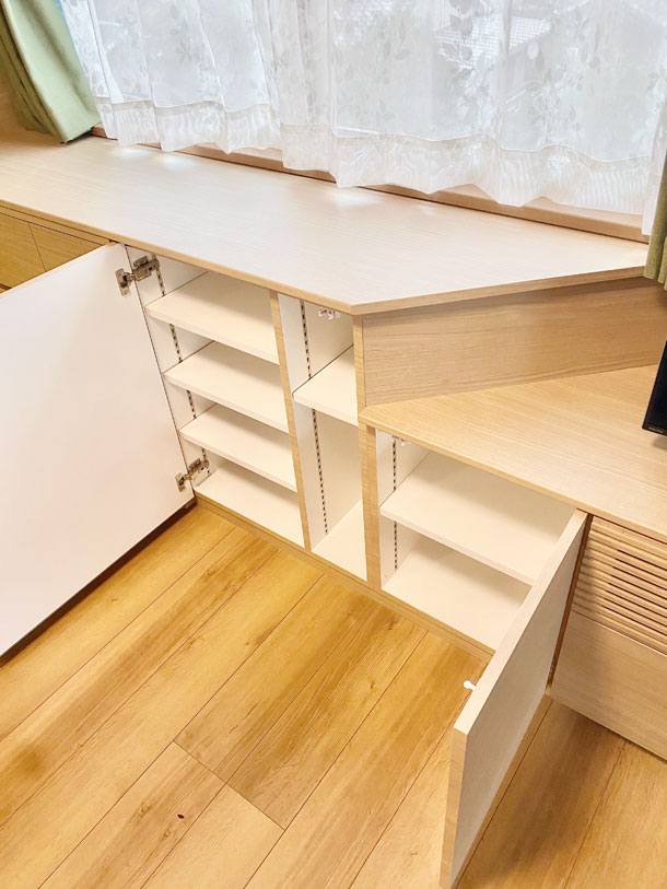 �ǖʎ��[�Ƌ�