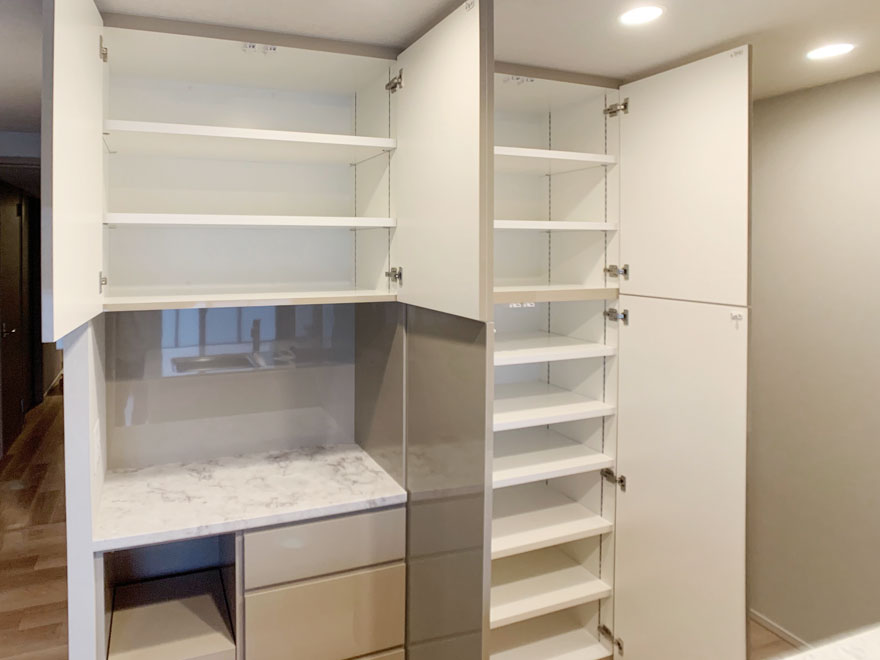 �ǖʎ��[�Ƌ�