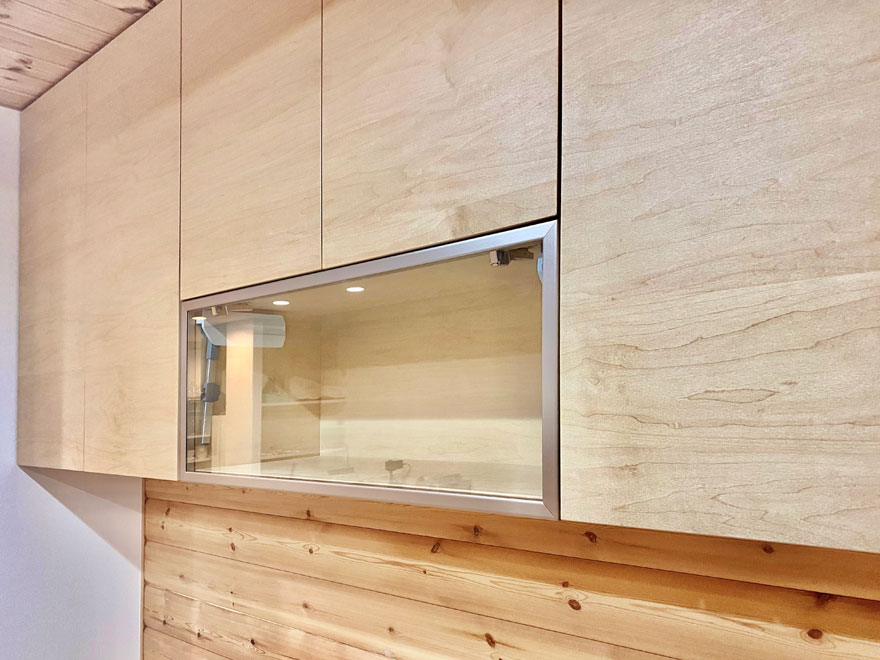 �ǖʎ��[�Ƌ�