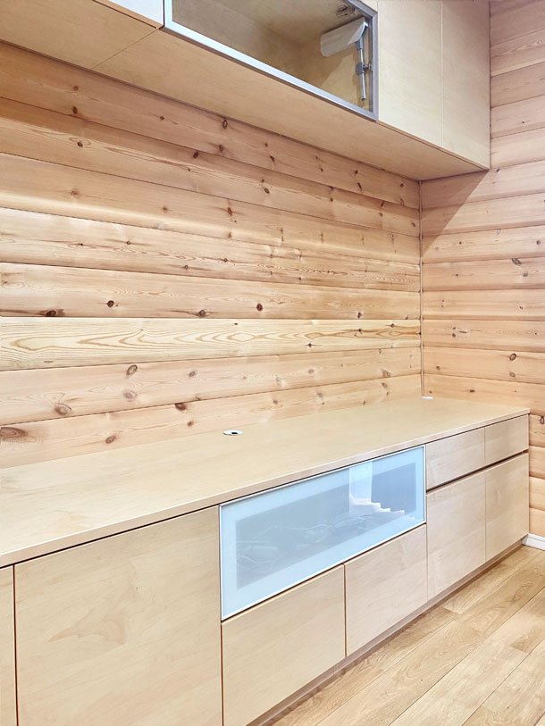 �ǖʎ��[�Ƌ�