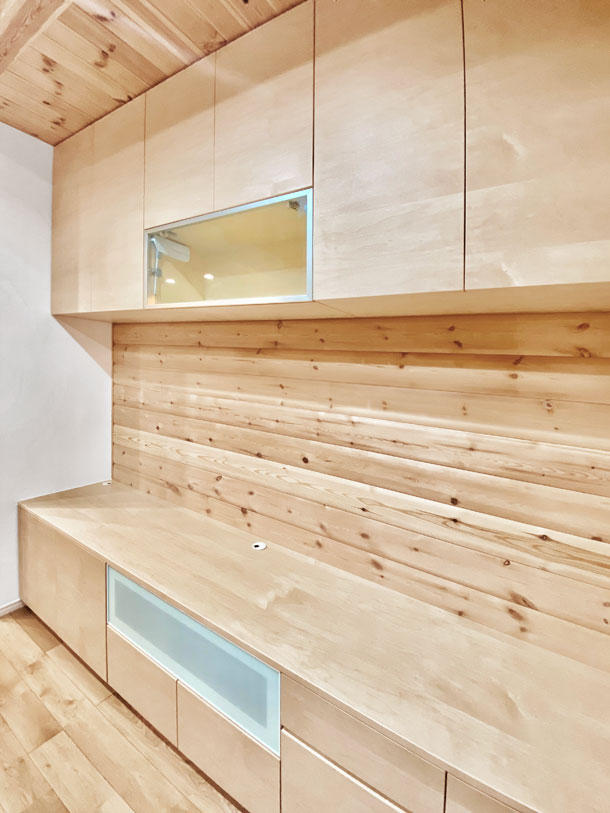 �ǖʎ��[�Ƌ�