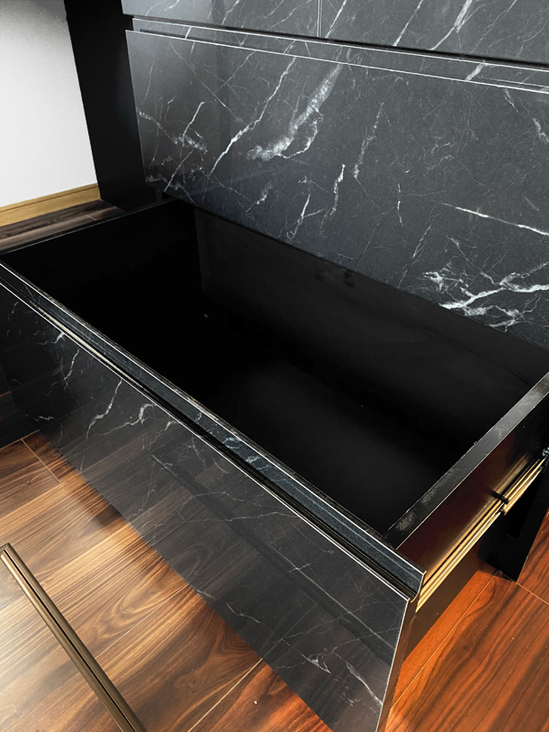 �ǖʎ��[�Ƌ�