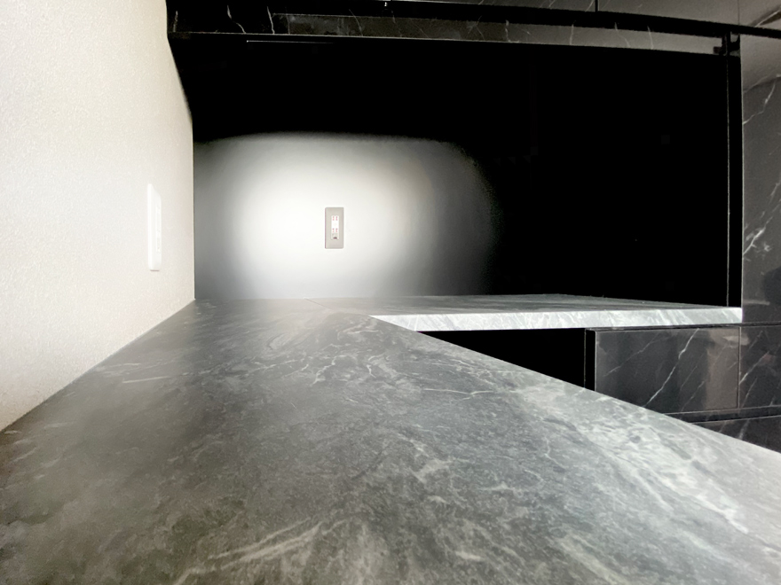 �ǖʎ��[�Ƌ�