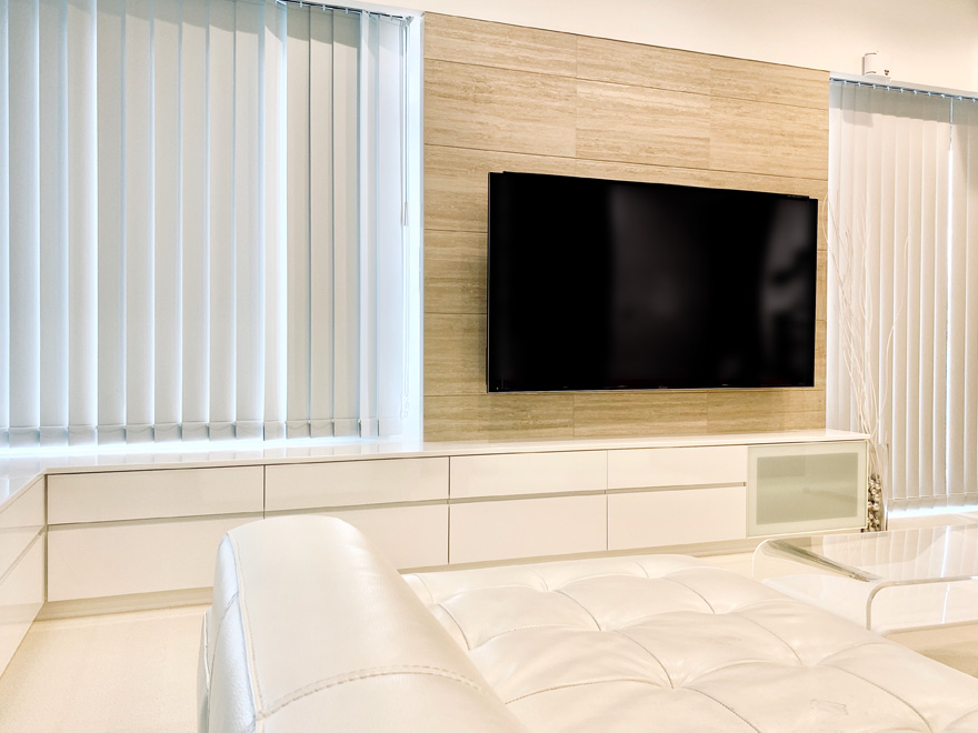 �ǖʎ��[�Ƌ�