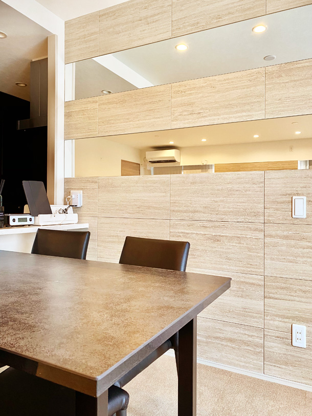 �ǖʎ��[�Ƌ�