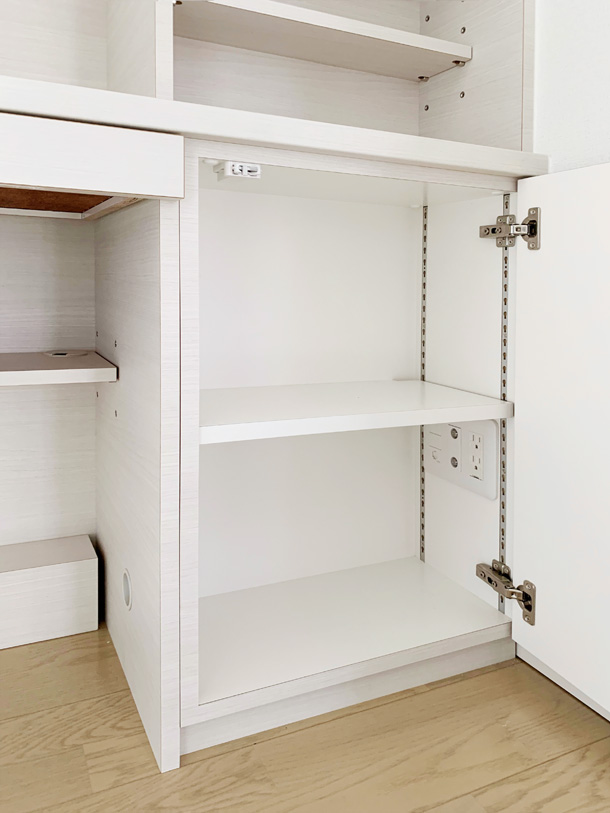 �ǖʎ��[�Ƌ�