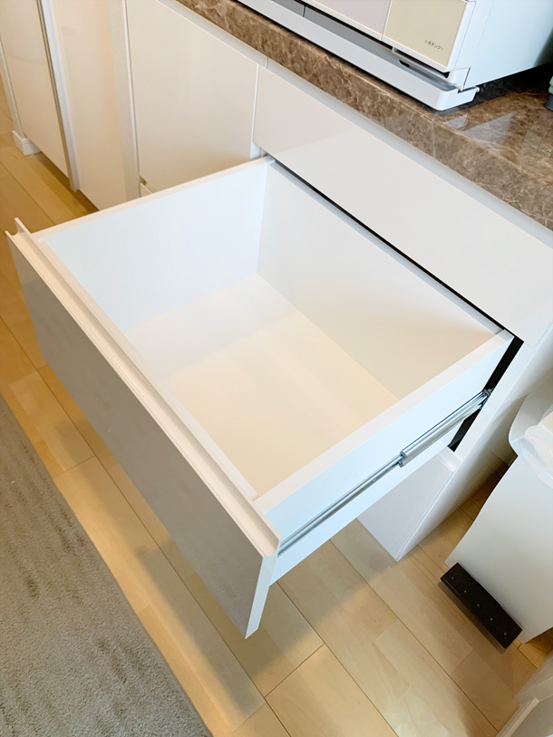 �ǖʎ��[�Ƌ�