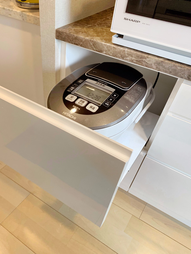 �ǖʎ��[�Ƌ�