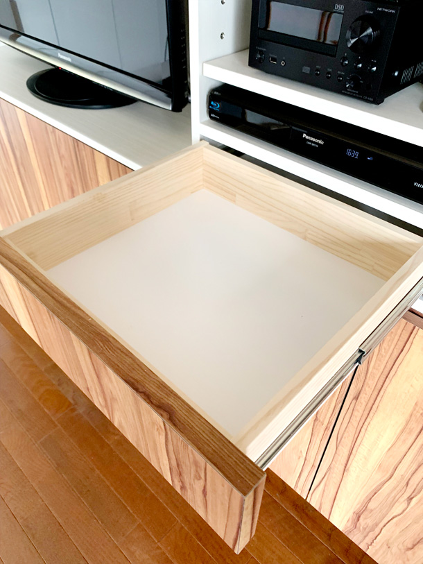 �ǖʎ��[�Ƌ�