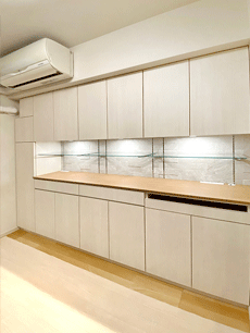 �ǖʎ��[�Ƌ�