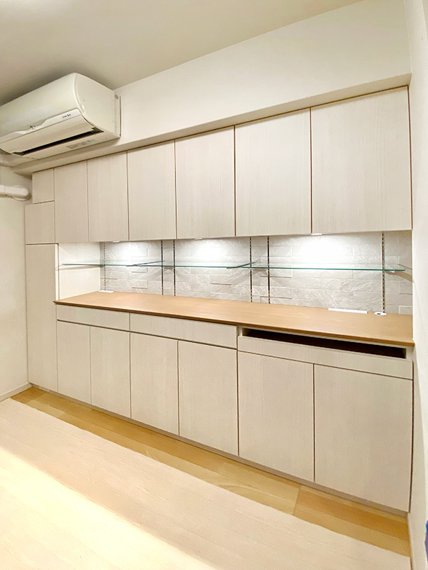 �ǖʎ��[�Ƌ�