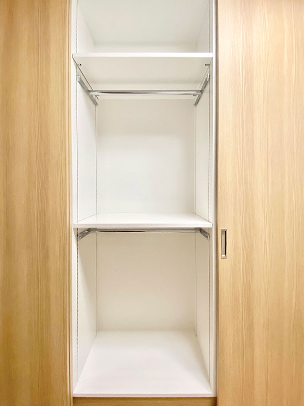 �ǖʎ��[�Ƌ�