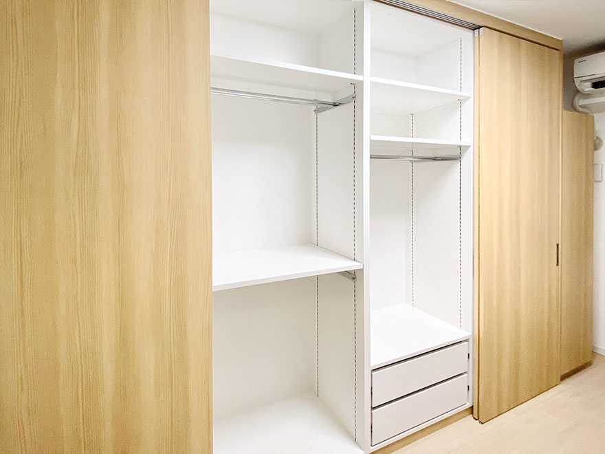 �ǖʎ��[�Ƌ�