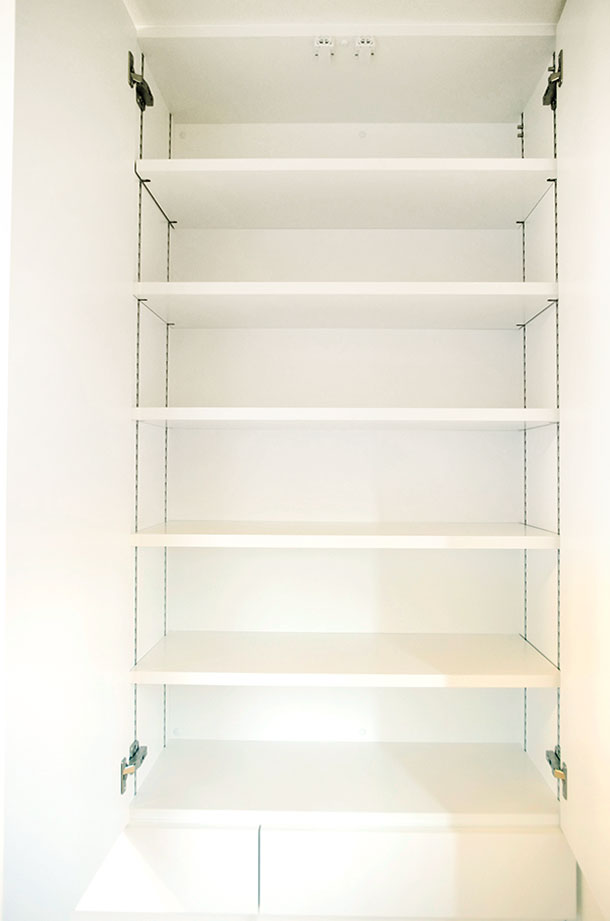 �ǖʎ��[�Ƌ�