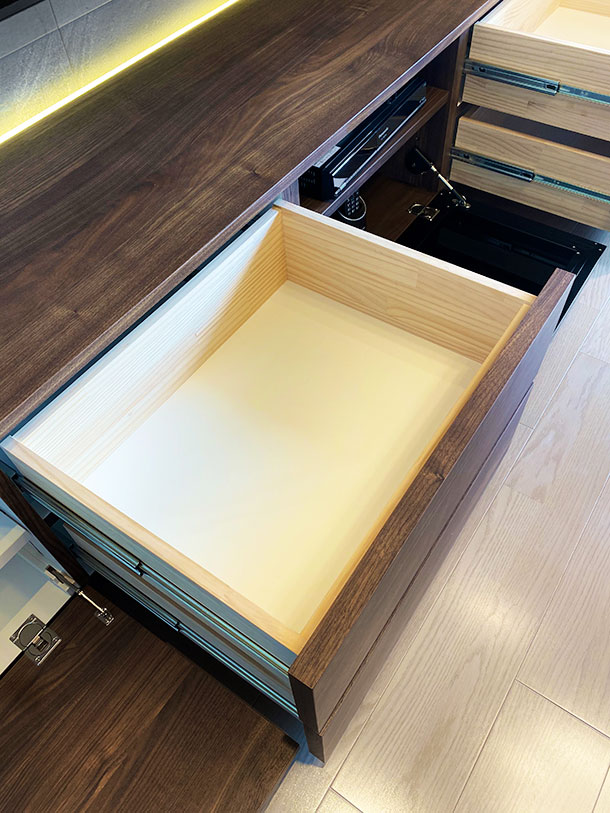 �ǖʎ��[�Ƌ�