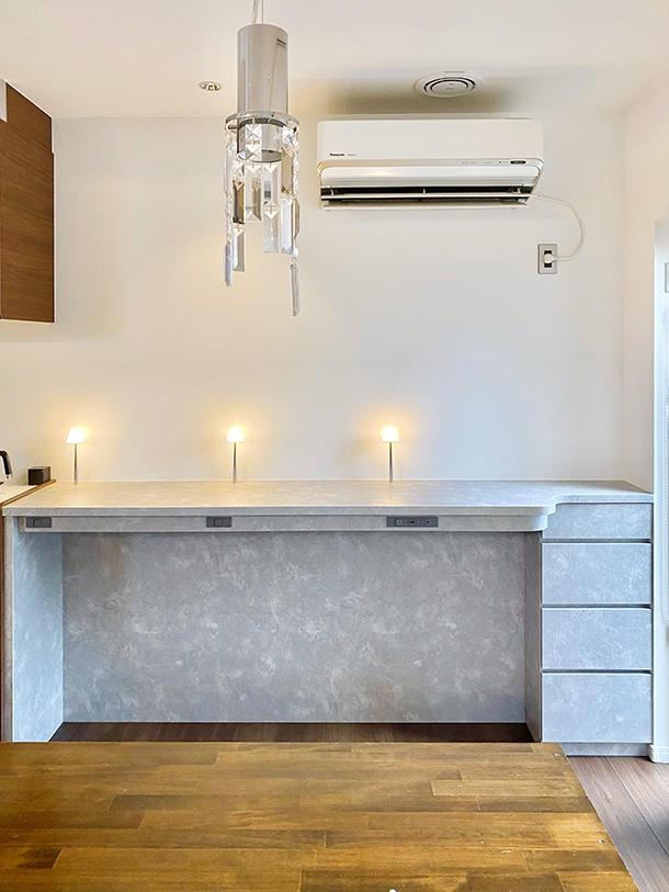 �ǖʎ��[�Ƌ�