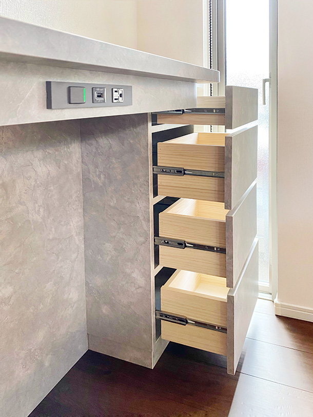 �ǖʎ��[�Ƌ�