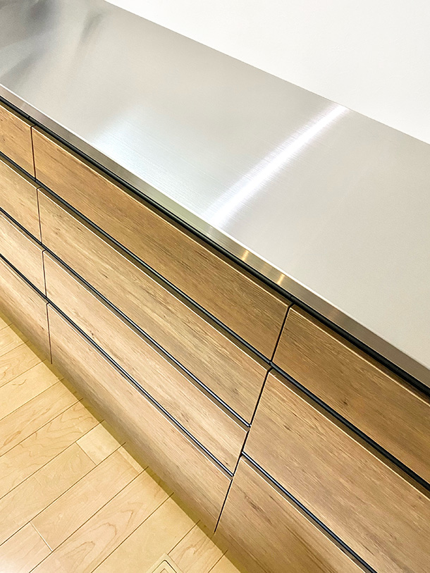 �ǖʎ��[�Ƌ�