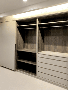 �ǖʎ��[�Ƌ�