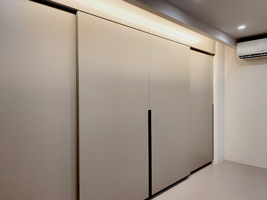 �ǖʎ��[�Ƌ�